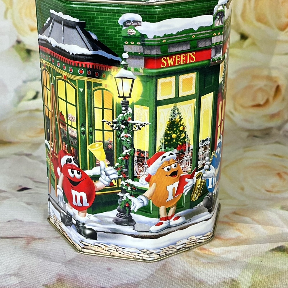 M&M's Holiday Tin 1998 Holiday Santa's Village Christmas Collectible Octagon Vtg